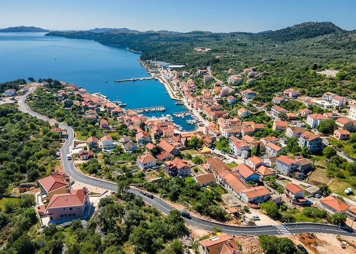 Teona Luxury With Jacuzzi And Garden View Apartman Sali