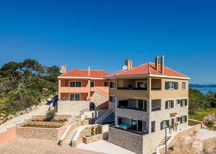 Apartman Teona Luxury With Jacuzzi And Garden View